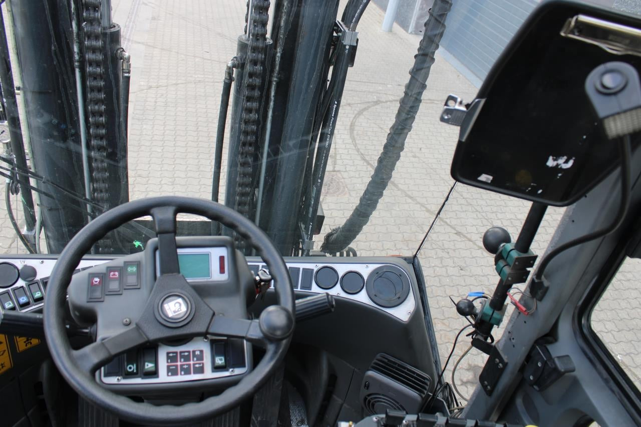 Kalmar DCE80-9 - Diesel forklift: picture 4 Kalmar DCE80-9 - Diesel forklift: picture 4