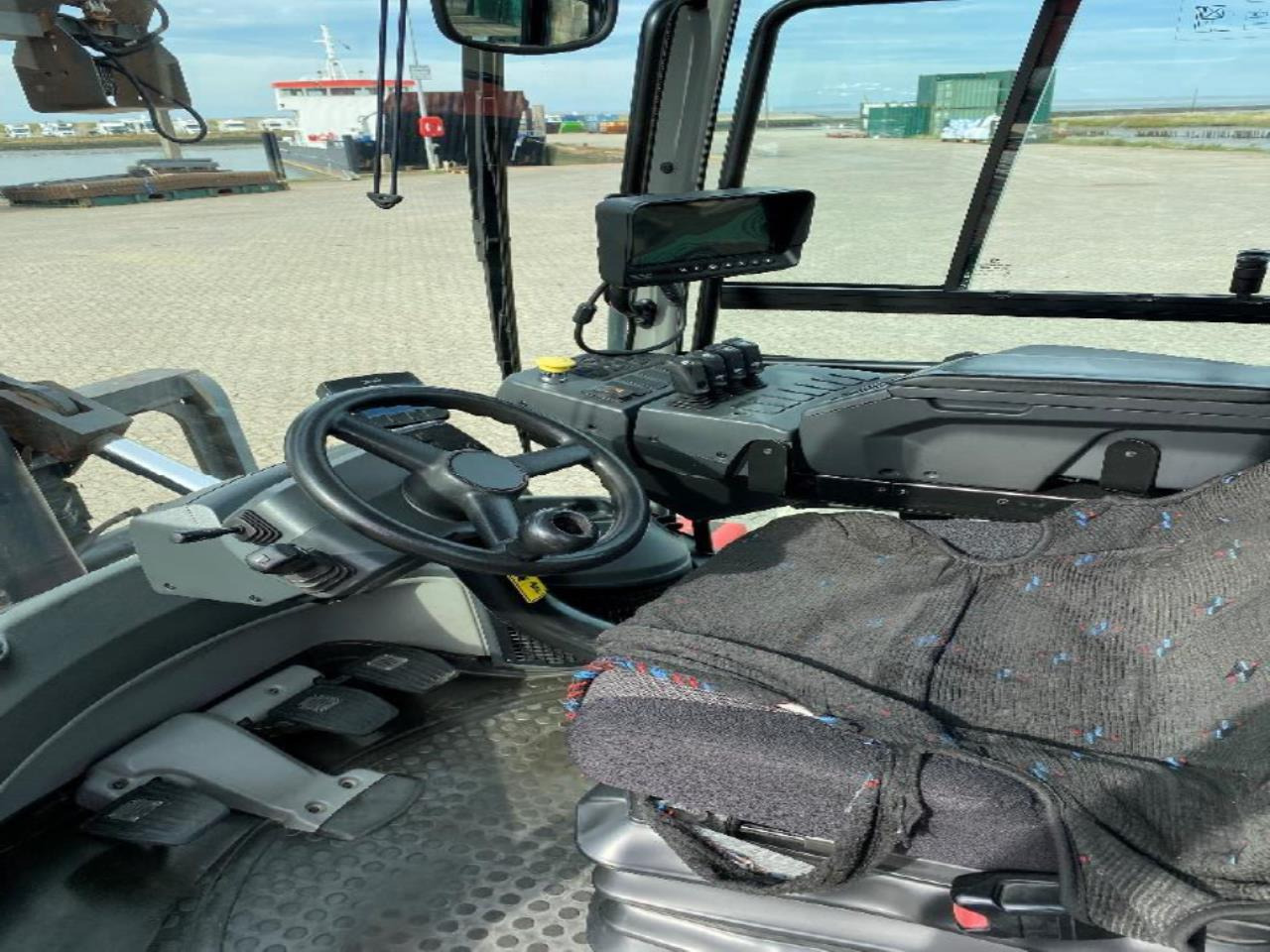 Kalmar DCG250-12 - Diesel forklift: picture 4 Kalmar DCG250-12 - Diesel forklift: picture 4