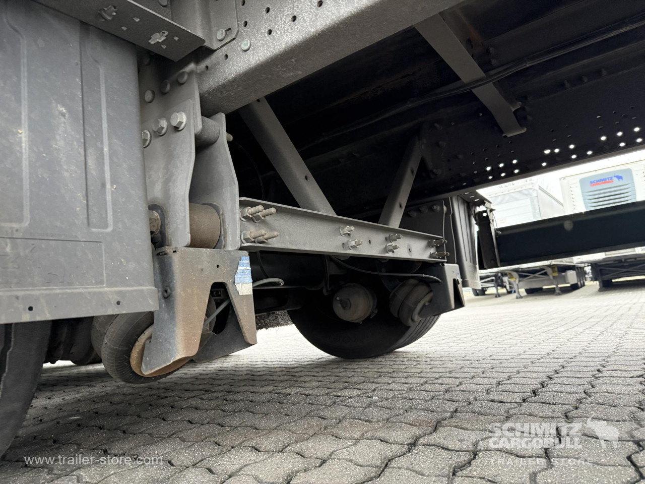 SCHMITZ Auflieger Curtainsider Mega - Curtainsider semi-trailer: picture 2 SCHMITZ Auflieger Curtainsider Mega - Curtainsider semi-trailer: picture 2