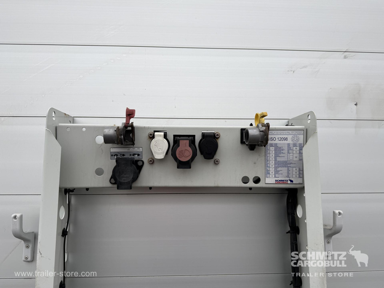 SCHMITZ Auflieger Curtainsider Mega - Curtainsider semi-trailer: picture 3 SCHMITZ Auflieger Curtainsider Mega - Curtainsider semi-trailer: picture 3