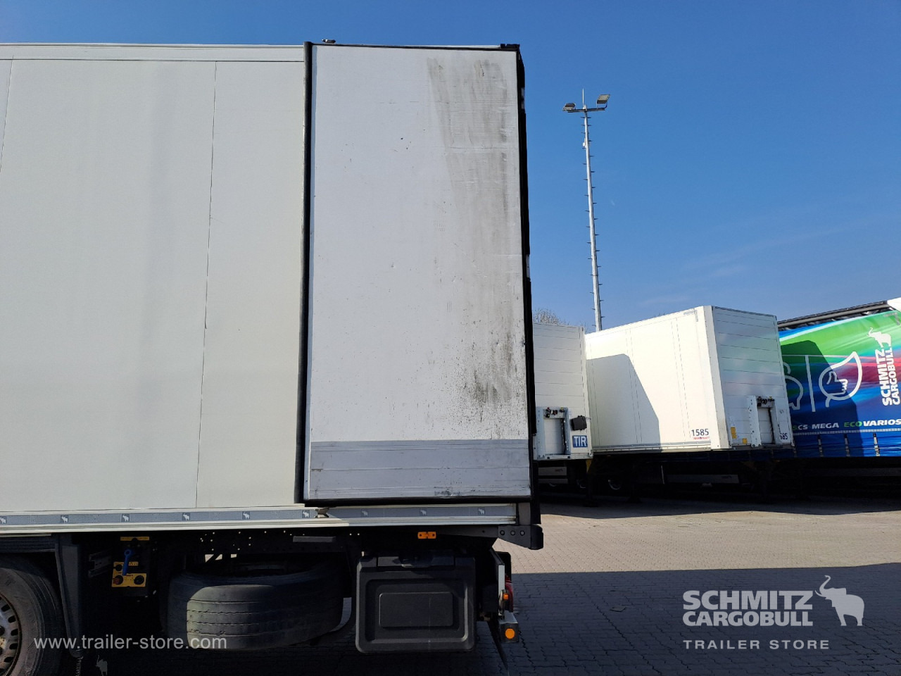 SCHMITZ Auflieger Tiefkühler Standard Double deck - Isothermal semi-trailer: picture 2 SCHMITZ Auflieger Tiefkühler Standard Double deck - Isothermal semi-trailer: picture 2