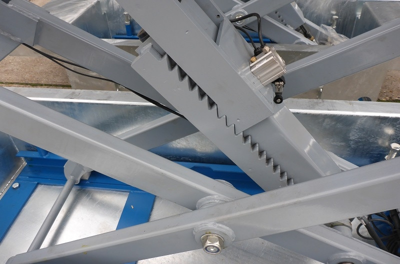 Workshop equipment TSC3500X2iL In floor scissorlift - Double extensions - Recessed containers - Low Profile: picture 6 Workshop equipment TSC3500X2iL In floor scissorlift - Double extensions - Recessed containers - Low Profile: picture 6