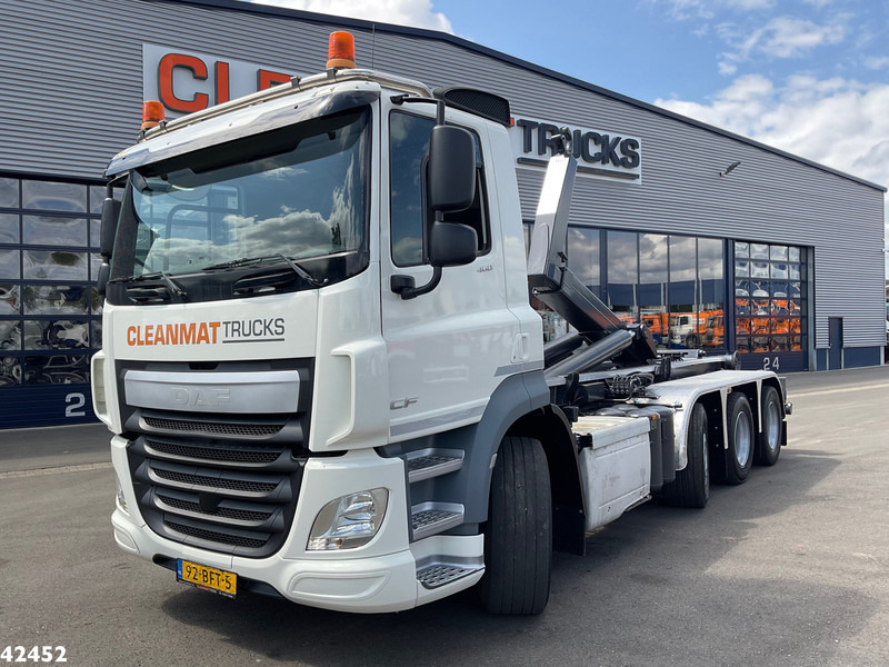 DAF FAK CF 460 Tridem 8x2 Euro 6 VDL 30 Ton haakarmsysteem - Hook lift truck: picture 1 DAF FAK CF 460 Tridem 8x2 Euro 6 VDL 30 Ton haakarmsysteem - Hook lift truck: picture 1