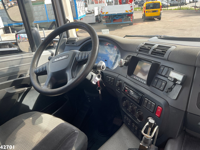 Hook lift truck, Crane truck DAF FAQ CF 400 8x2 Euro 6 HMF 21 Tonmeter laadkraan: picture 14