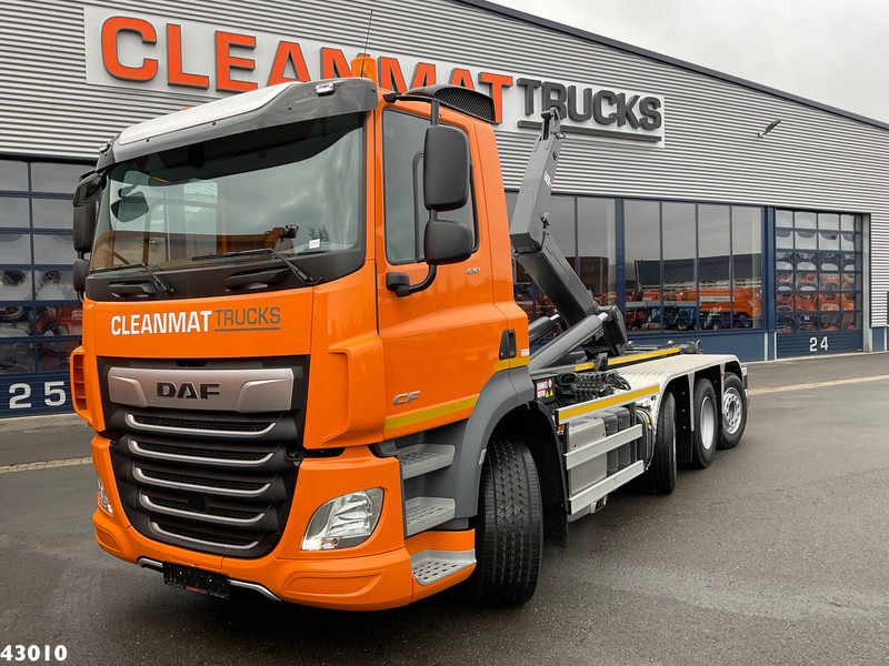 DAF FAQ CF 430 VDL 30 Ton haakarmsysteem - Hook lift truck: picture 1 DAF FAQ CF 430 VDL 30 Ton haakarmsysteem - Hook lift truck: picture 1
