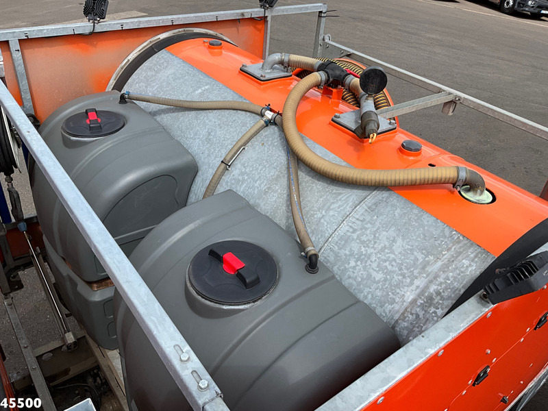 Vacuum truck Iveco Daily 35C14 Euro 6 ROM Toilet servicewagen: picture 9