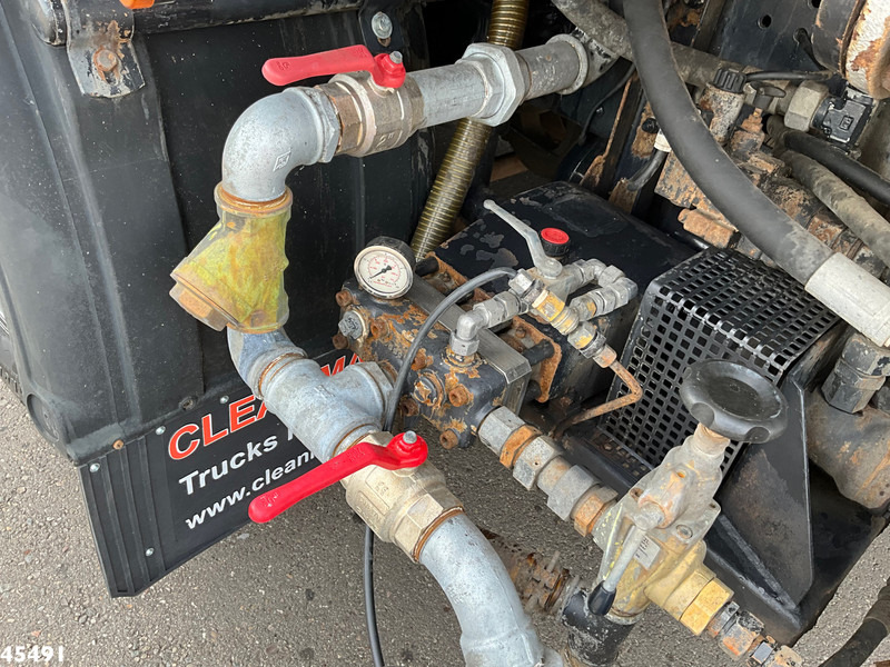 Vacuum truck MAN 26.400 Kroll 14.5m³ kolkenzuiger Euro 2 Manual Gearbox: picture 14