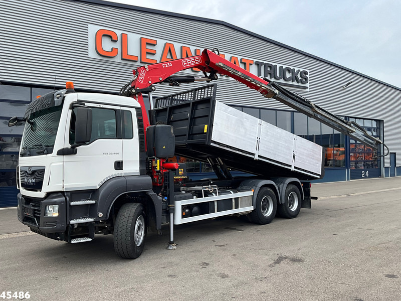 MAN TGS 33.460 6x4 Euro 6 Fassi 23 Tonmeter laadkraan Just 137.258 Km! - Tipper, Crane truck: picture 1 MAN TGS 33.460 6x4 Euro 6 Fassi 23 Tonmeter laadkraan Just 137.258 Km! - Tipper, Crane truck: picture 1