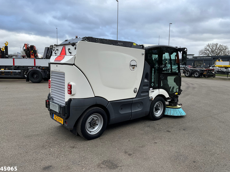 Road sweeper Mathieu MC 210 Azura Flex Euro 6 Just 8.800 km!: picture 6