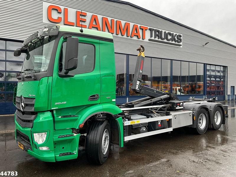 Mercedes-Benz Antos 2642 Euro 6 Multilift 26 Ton haakarmsysteem - Hook lift truck: picture 1 Mercedes-Benz Antos 2642 Euro 6 Multilift 26 Ton haakarmsysteem - Hook lift truck: picture 1