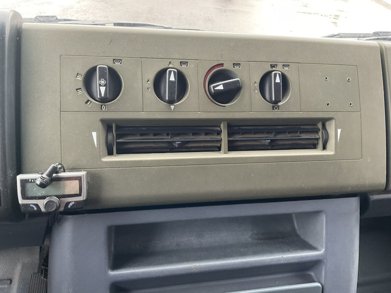 Leasing of Mercedes-Benz Vario 812 D Manual Mercedes-Benz Vario 812 D Manual: picture 19