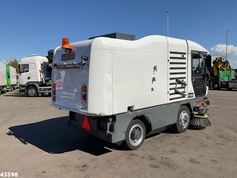 Ravo 540 - Road sweeper: picture 5 Ravo 540 - Road sweeper: picture 5