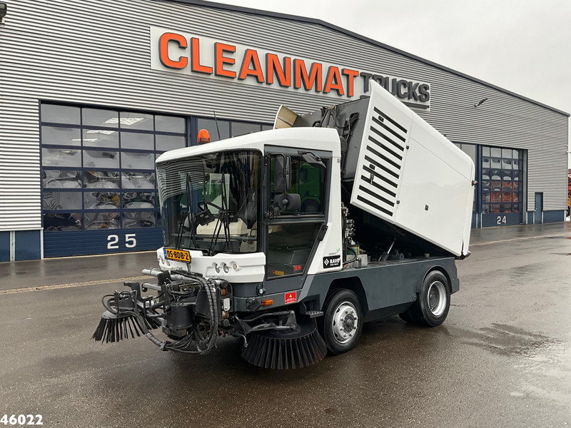 Ravo 580 with 3-rd brush - Road sweeper: picture 1 Ravo 580 with 3-rd brush - Road sweeper: picture 1