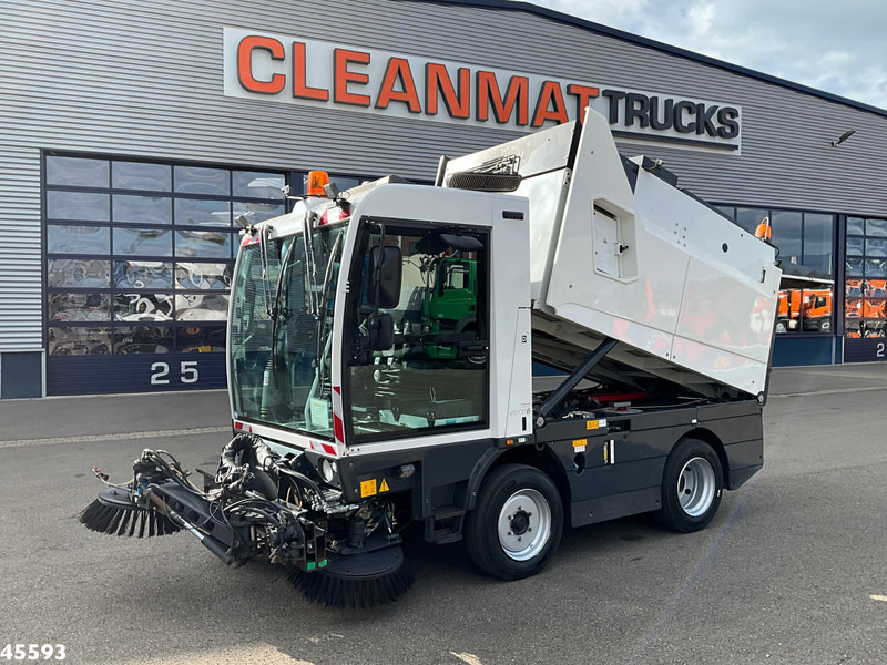 Schmidt Compact 400 Euro 6 with 3-rd brush - Road sweeper: picture 1 Schmidt Compact 400 Euro 6 with 3-rd brush - Road sweeper: picture 1