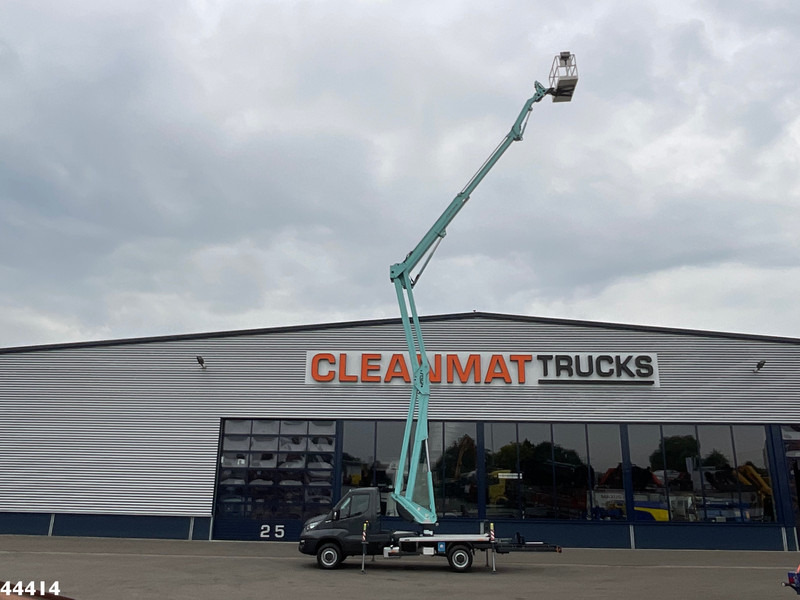 Iveco Daily 35S12 20 Meter hoogwerker + JIB Just 6.039 km! - Truck: picture 2 Iveco Daily 35S12 20 Meter hoogwerker + JIB Just 6.039 km! - Truck: picture 2