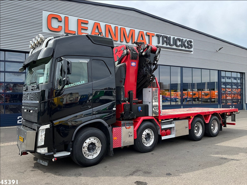Volvo FH 540 8x4 HMF 85 Tonmeter laadkraan + Fly-Jib Just 222.786 km! - Crane truck: picture 2 Volvo FH 540 8x4 HMF 85 Tonmeter laadkraan + Fly-Jib Just 222.786 km! - Crane truck: picture 2