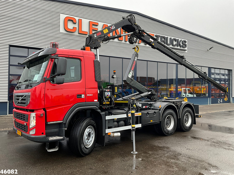 Volvo FM 330 6x4 Hiab 11 Tonmeter laadkraan Just 27.844 km! - Hook lift truck, Crane truck: picture 1 Volvo FM 330 6x4 Hiab 11 Tonmeter laadkraan Just 27.844 km! - Hook lift truck, Crane truck: picture 1
