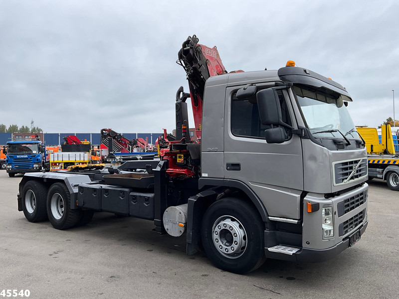 Volvo FM 340 6x4 Fassi 19 Tonmeter laadkraan - Hook lift truck, Crane truck: picture 5 Volvo FM 340 6x4 Fassi 19 Tonmeter laadkraan - Hook lift truck, Crane truck: picture 5