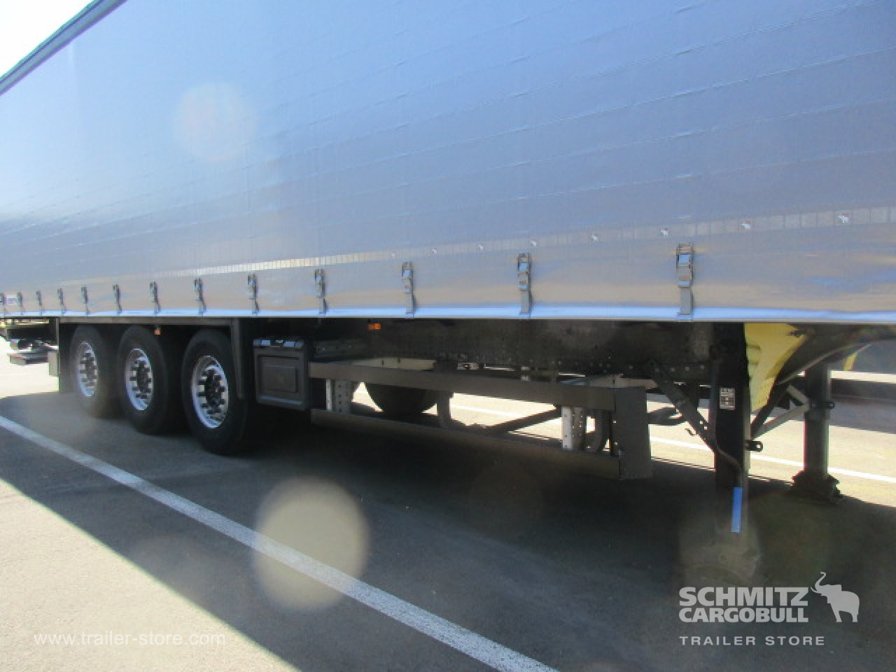 SCHMITZ Curtainsider Standard Taillift - Curtainsider semi-trailer: picture 5 SCHMITZ Curtainsider Standard Taillift - Curtainsider semi-trailer: picture 5