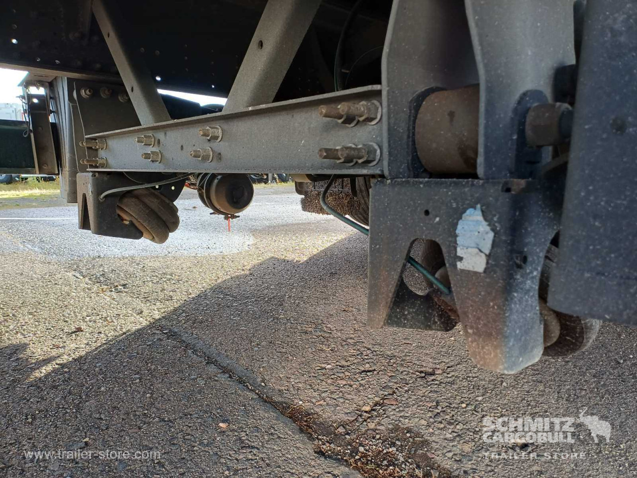 SCHMITZ Auflieger Curtainsider Mega - Curtainsider semi-trailer: picture 4 SCHMITZ Auflieger Curtainsider Mega - Curtainsider semi-trailer: picture 4