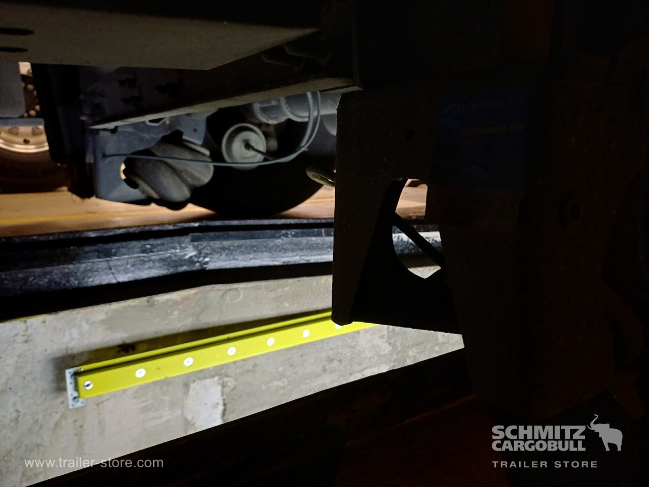 SCHMITZ Auflieger Curtainsider Mega - Curtainsider semi-trailer: picture 5 SCHMITZ Auflieger Curtainsider Mega - Curtainsider semi-trailer: picture 5