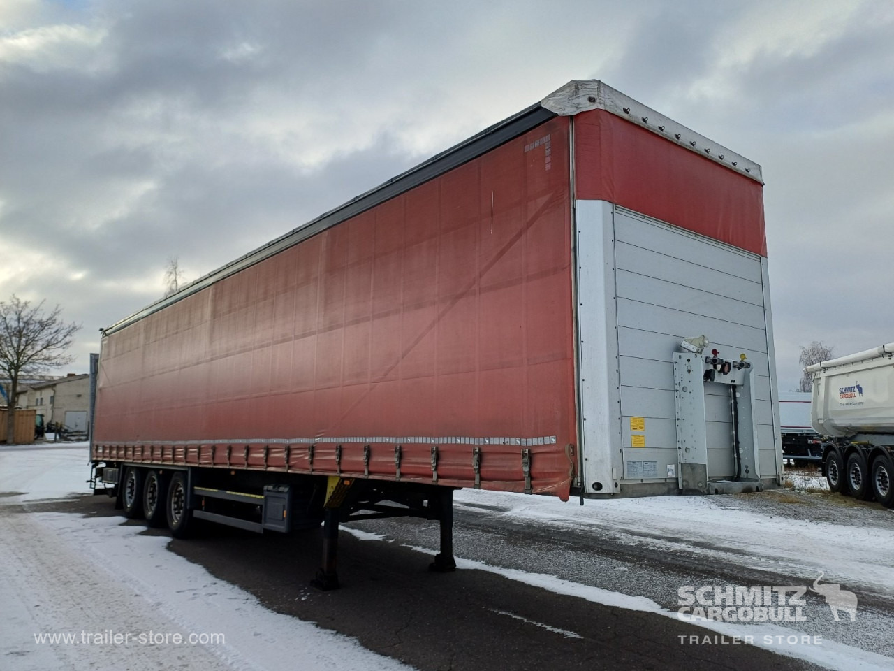 SCHMITZ Auflieger Curtainsider Standard Taillift - Curtainsider semi-trailer: picture 1 SCHMITZ Auflieger Curtainsider Standard Taillift - Curtainsider semi-trailer: picture 1