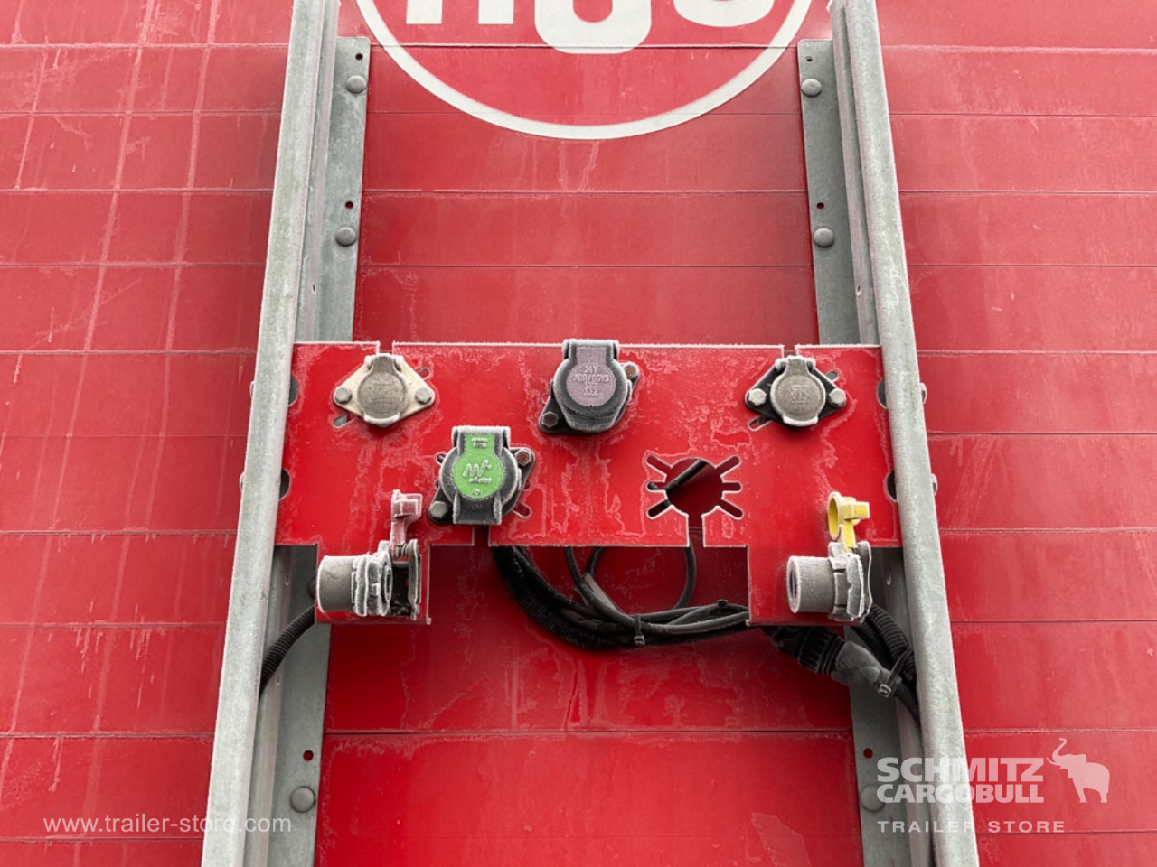 ANDERE Curtainsider Standard Forklift holder - Curtainsider semi-trailer: picture 4 ANDERE Curtainsider Standard Forklift holder - Curtainsider semi-trailer: picture 4