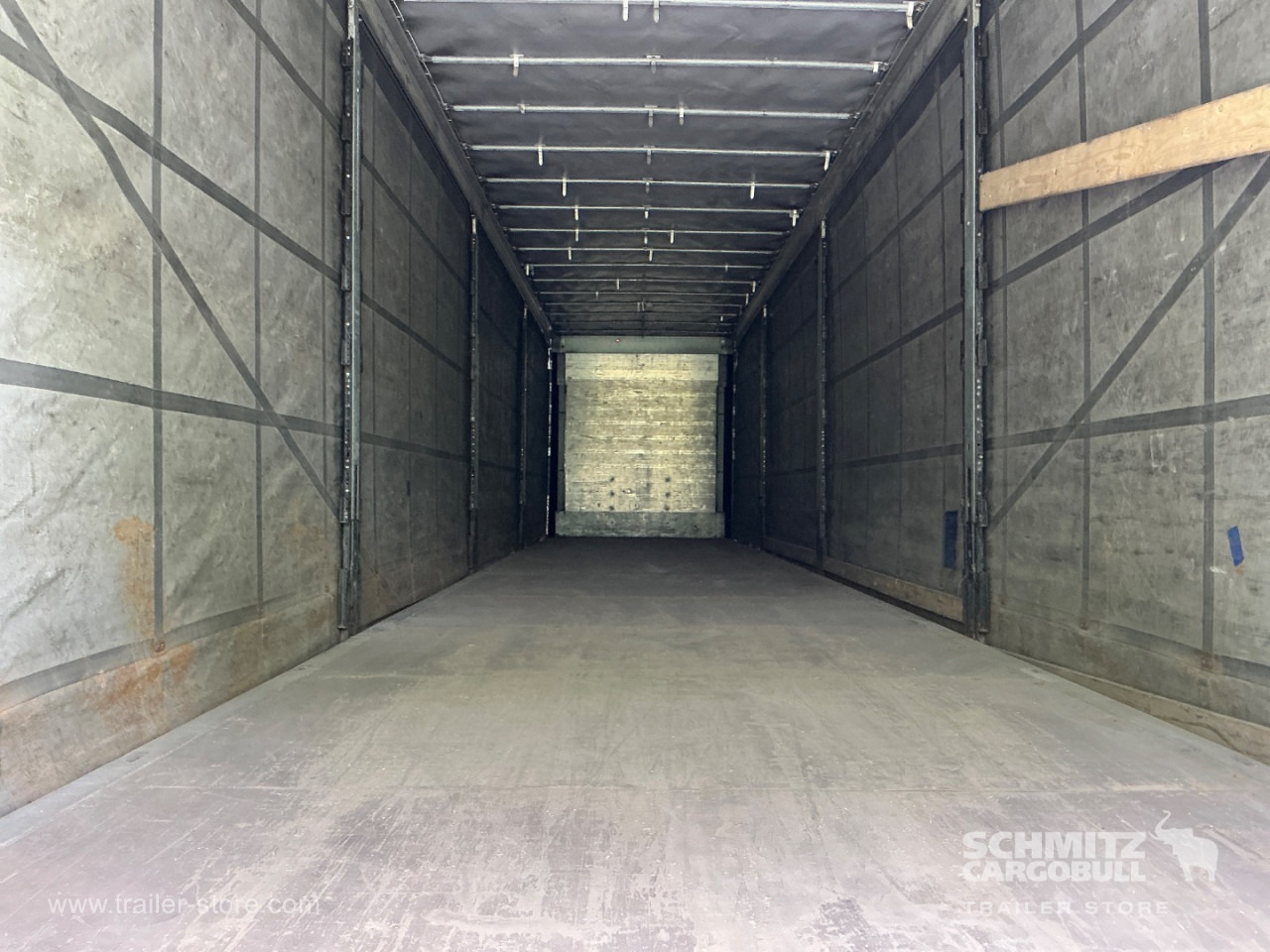 Curtainsider semi-trailer SCHMITZ Curtainsider Standard Taillift: picture 9