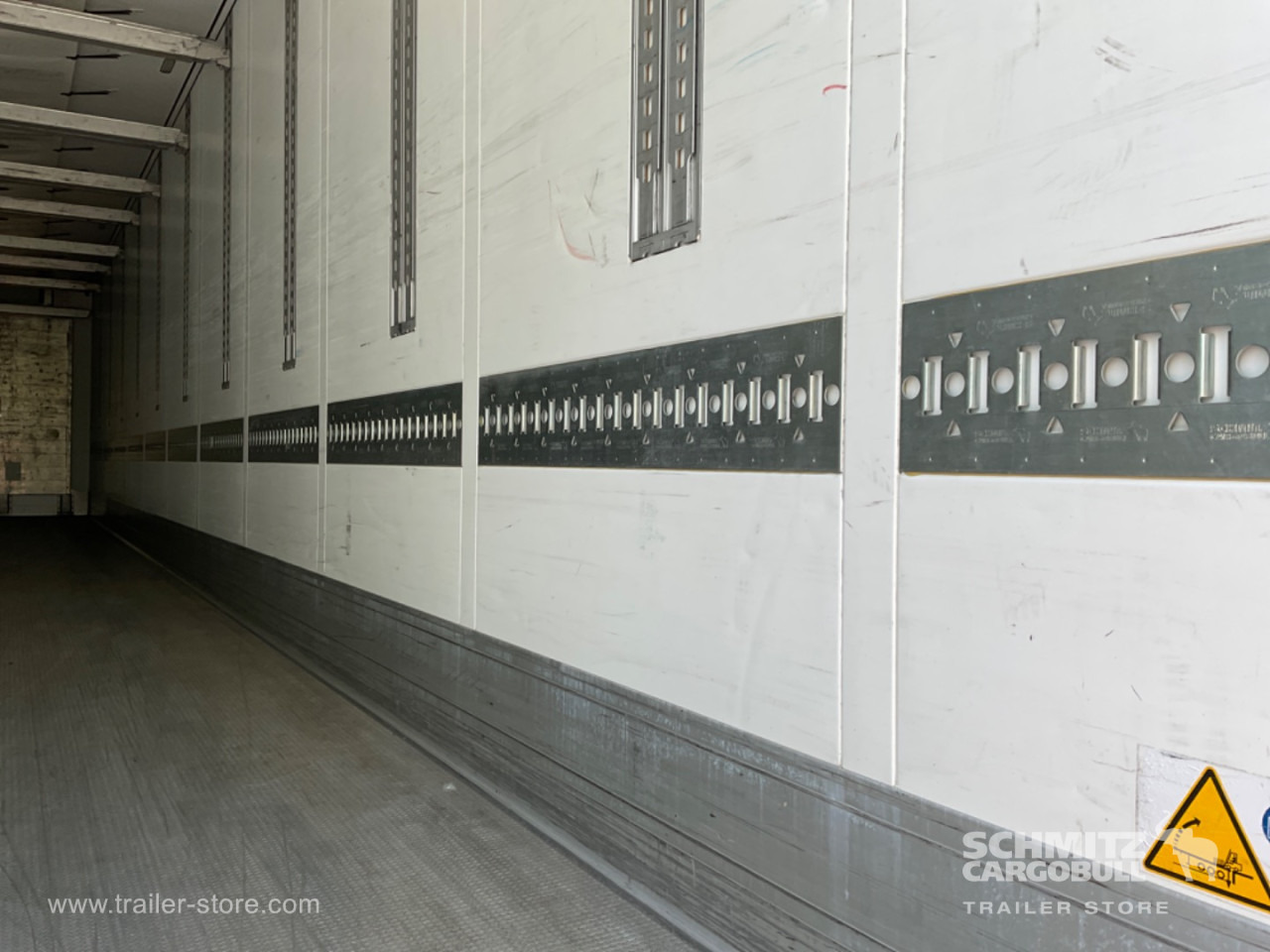 SCHMITZ Reefer Standard Double deck - Isothermal semi-trailer: picture 3 SCHMITZ Reefer Standard Double deck - Isothermal semi-trailer: picture 3
