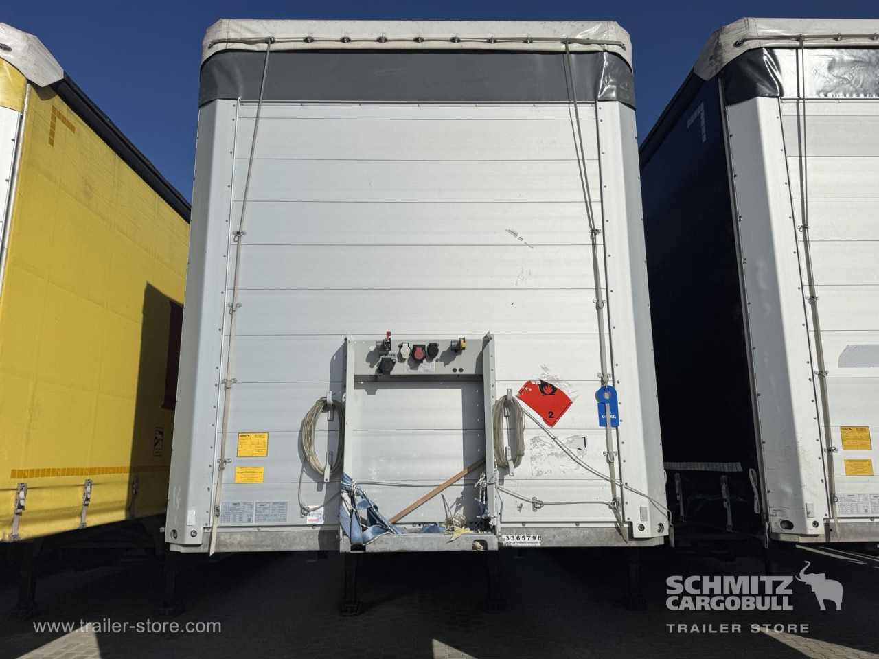 SCHMITZ Curtainsider Standard - Curtainsider semi-trailer: picture 4 SCHMITZ Curtainsider Standard - Curtainsider semi-trailer: picture 4