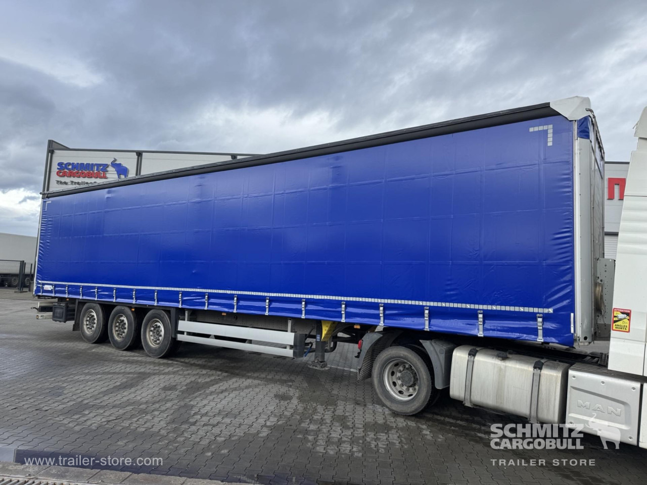 SCHMITZ Curtainsider Standard - Curtainsider semi-trailer: picture 1 SCHMITZ Curtainsider Standard - Curtainsider semi-trailer: picture 1