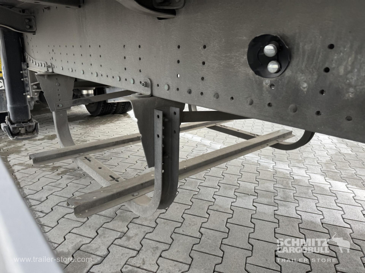 SCHMITZ Curtainsider Standard - Curtainsider semi-trailer: picture 2 SCHMITZ Curtainsider Standard - Curtainsider semi-trailer: picture 2