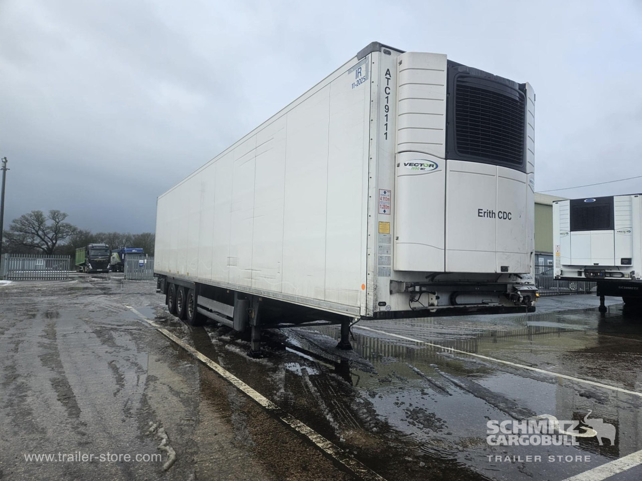 SCHMITZ Reefer Multitemp - Isothermal semi-trailer: picture 1 SCHMITZ Reefer Multitemp - Isothermal semi-trailer: picture 1