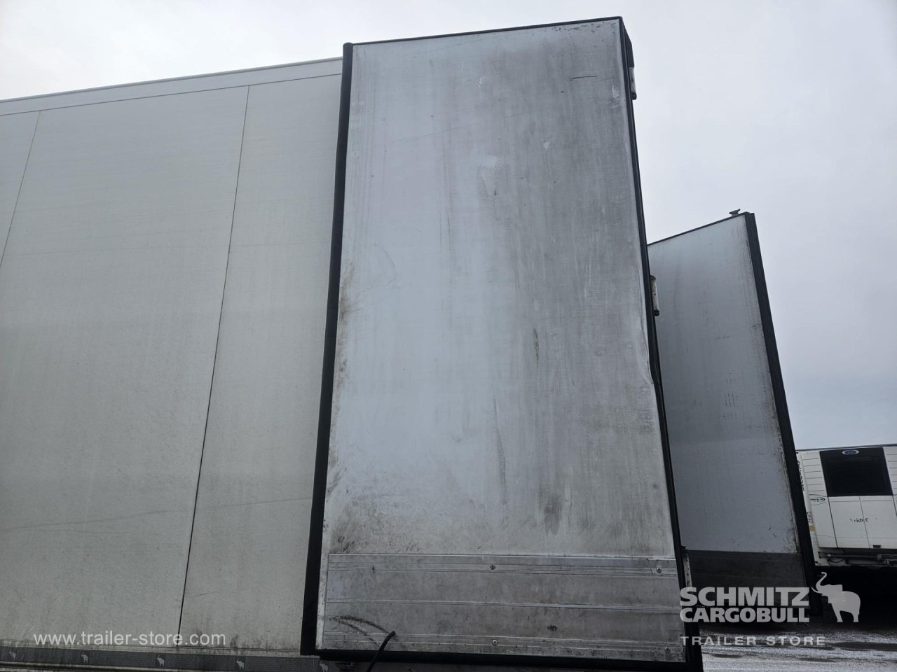 Isothermal semi-trailer SCHMITZ Reefer Multitemp: picture 13