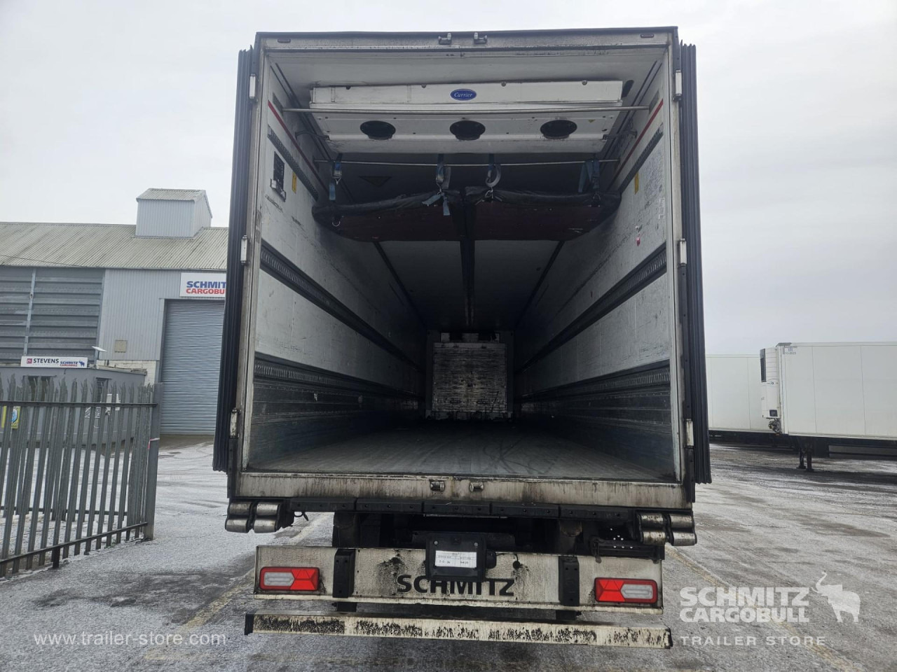 Isothermal semi-trailer SCHMITZ Reefer Multitemp: picture 9
