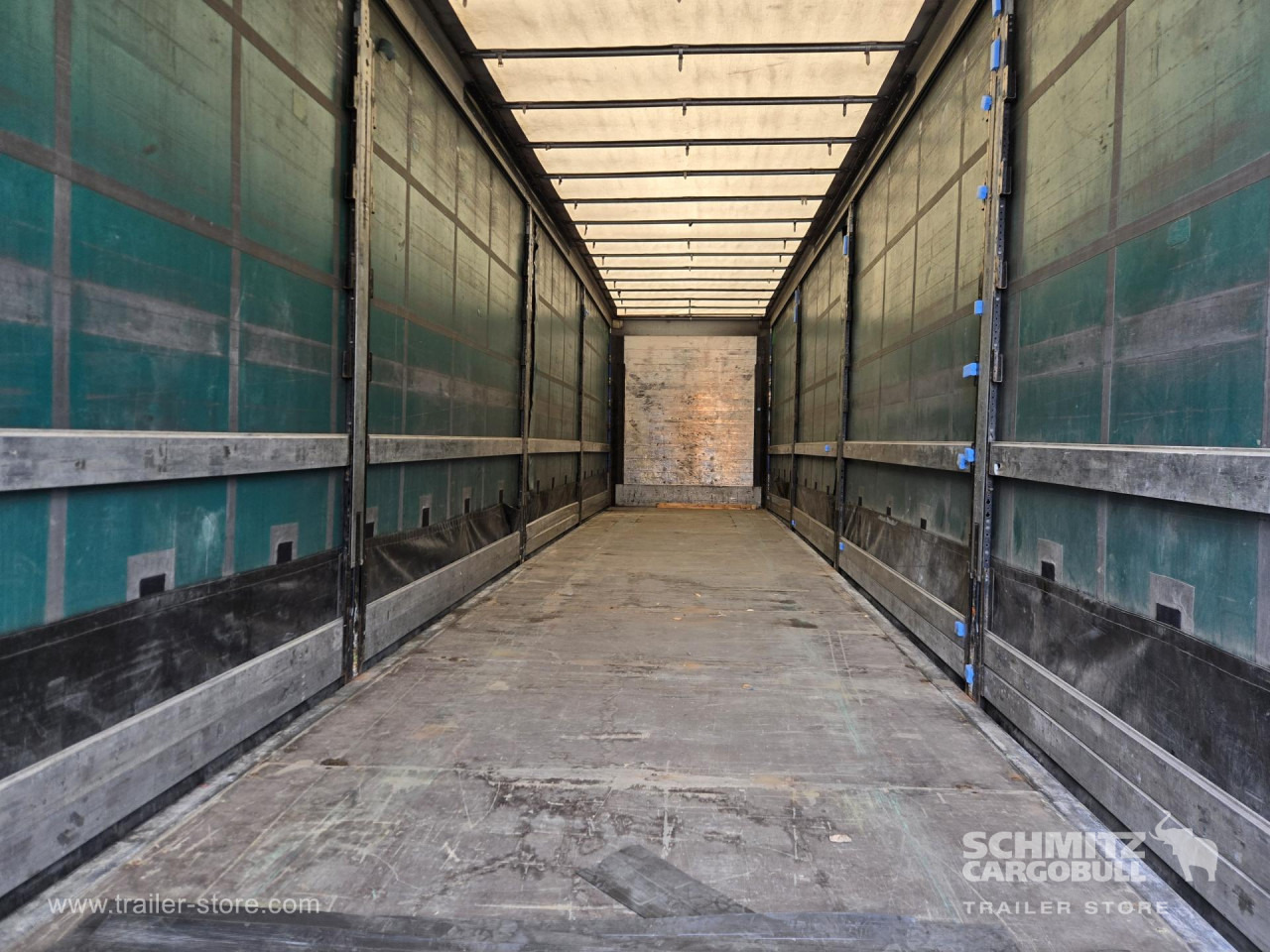 SCHMITZ Curtainsider Mega - Curtainsider semi-trailer: picture 3 SCHMITZ Curtainsider Mega - Curtainsider semi-trailer: picture 3