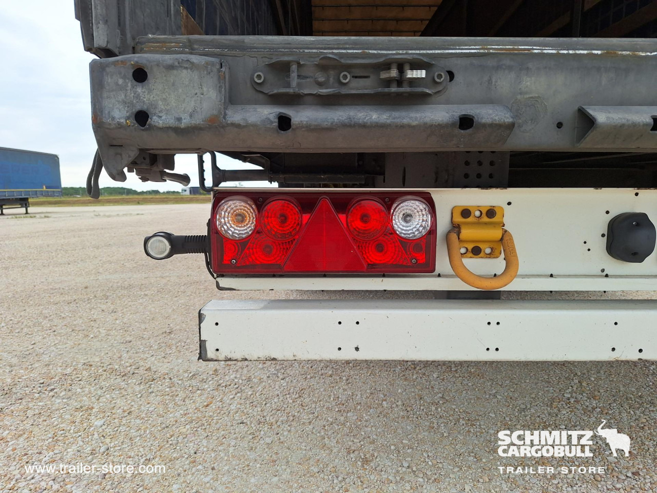 Curtainsider semi-trailer SCHMITZ Curtainsider Mega: picture 6