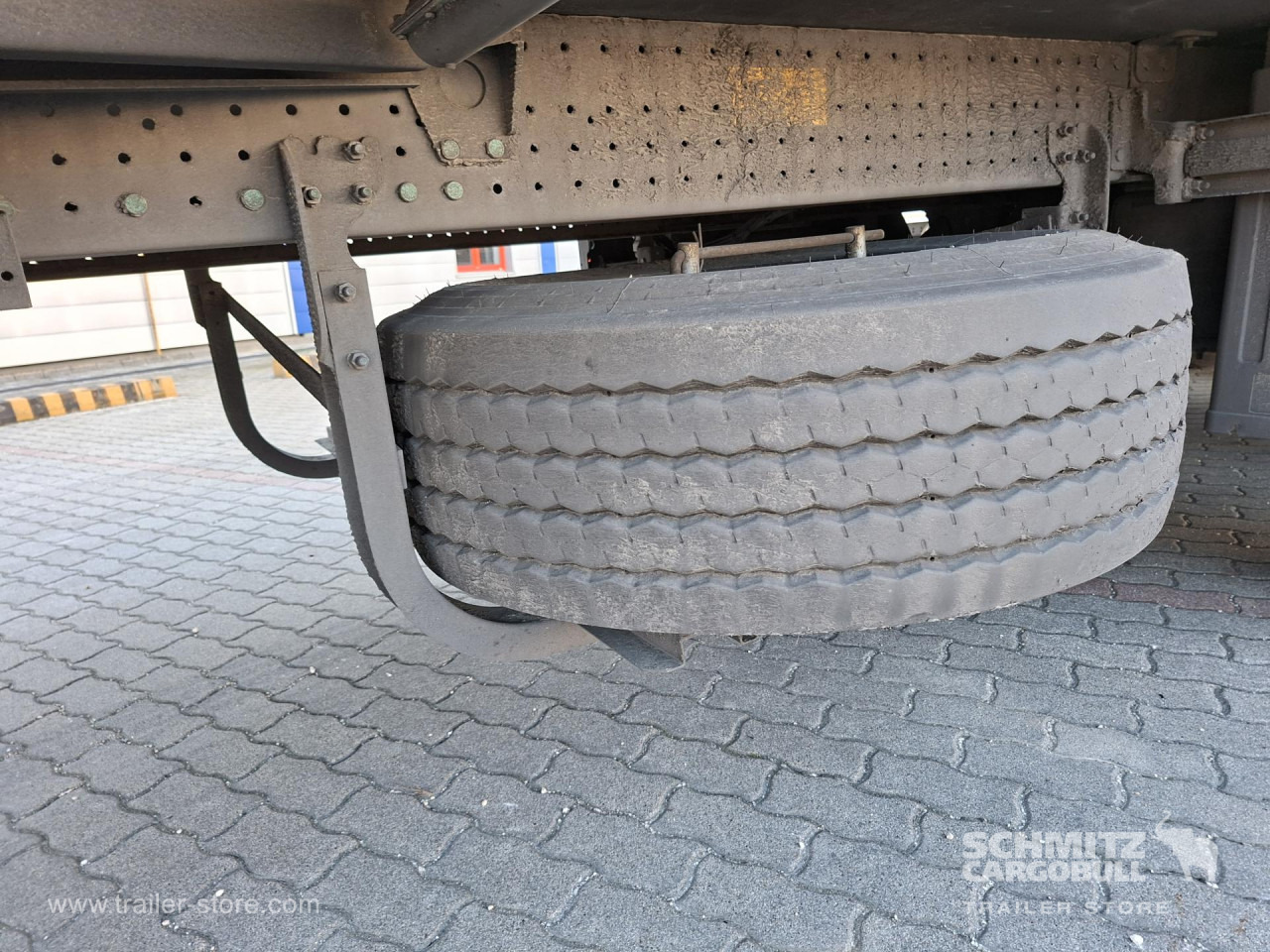 SCHMITZ Reefer Multitemp - Isothermal semi-trailer: picture 5 SCHMITZ Reefer Multitemp - Isothermal semi-trailer: picture 5