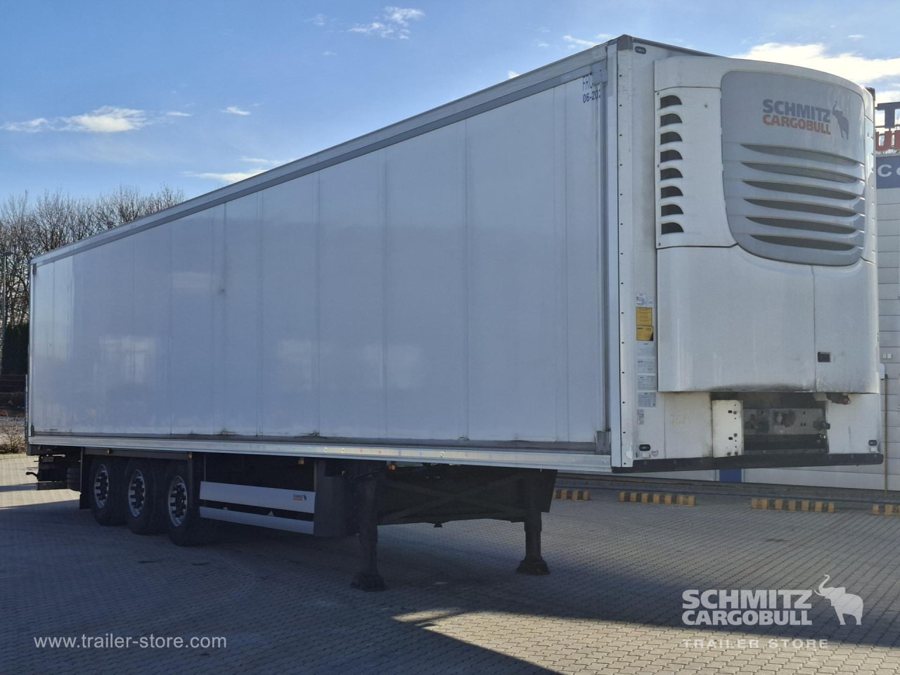 SCHMITZ Reefer Multitemp - Isothermal semi-trailer: picture 1 SCHMITZ Reefer Multitemp - Isothermal semi-trailer: picture 1