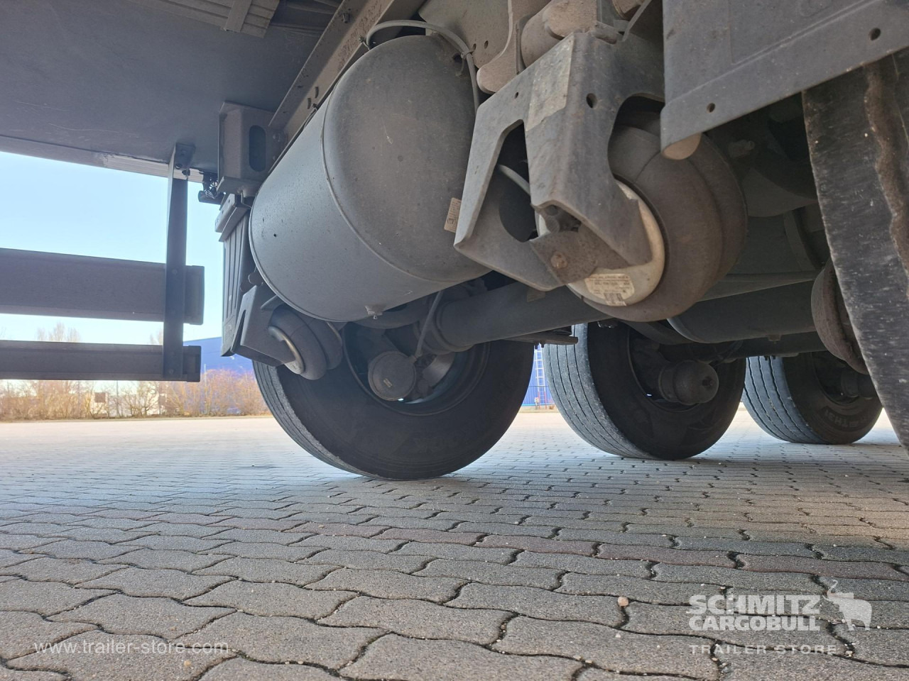 SCHMITZ Reefer Multitemp - Isothermal semi-trailer: picture 5 SCHMITZ Reefer Multitemp - Isothermal semi-trailer: picture 5