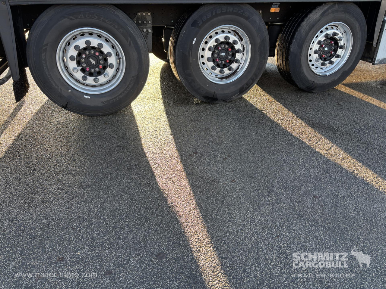 Curtainsider semi-trailer SCHMITZ Curtainsider Standard: picture 7 Curtainsider semi-trailer SCHMITZ Curtainsider Standard: picture 7