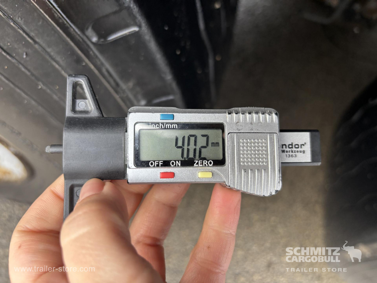 SCHMITZ Curtainsider Standard - Curtainsider semi-trailer: picture 2 SCHMITZ Curtainsider Standard - Curtainsider semi-trailer: picture 2