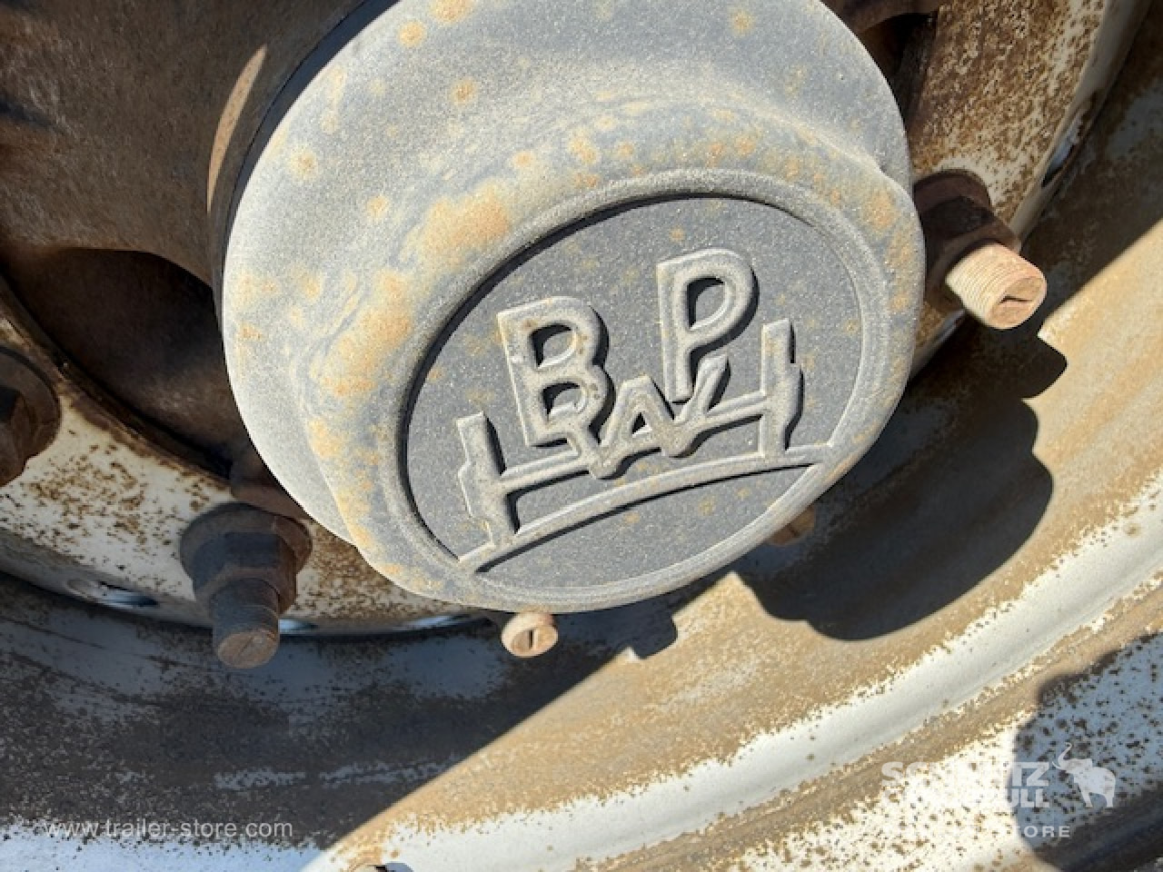 SCHMITZ Oplegger Kasten Standard Taillift - Closed box semi-trailer: picture 4 SCHMITZ Oplegger Kasten Standard Taillift - Closed box semi-trailer: picture 4