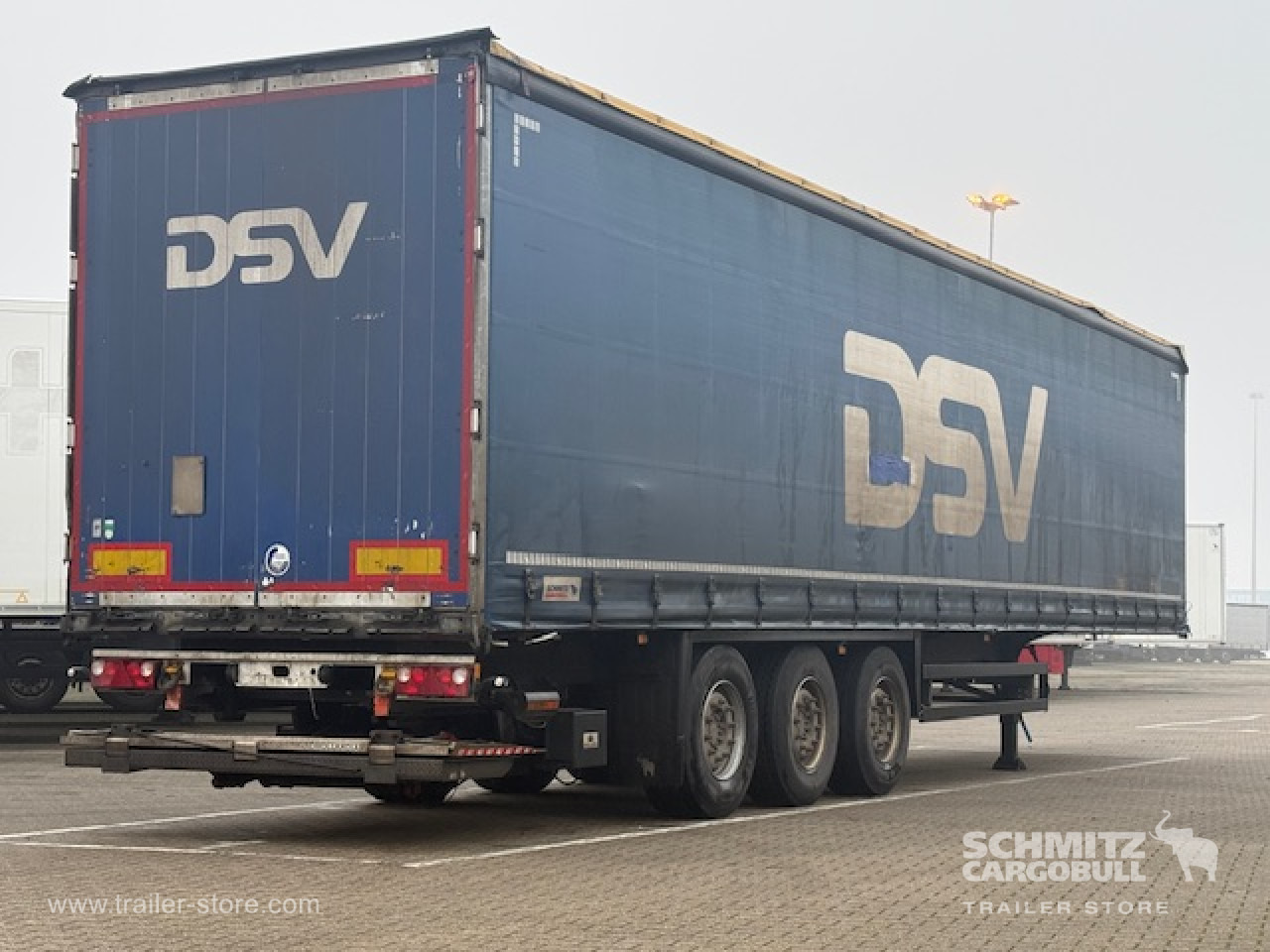 SCHMITZ Oplegger Schuifzeil Standard Taillift - Curtainsider semi-trailer: picture 1 SCHMITZ Oplegger Schuifzeil Standard Taillift - Curtainsider semi-trailer: picture 1