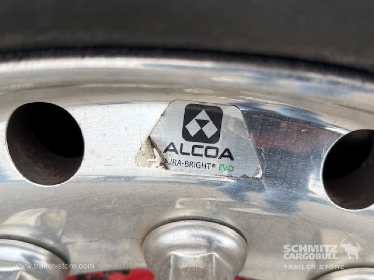 SCHMITZ Oplegger Vries Standard Taillift - Isothermal semi-trailer: picture 5 SCHMITZ Oplegger Vries Standard Taillift - Isothermal semi-trailer: picture 5