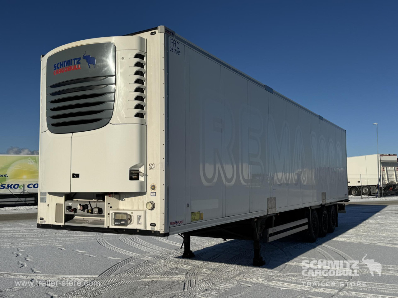 SCHMITZ Reefer Multitemp - Isothermal semi-trailer: picture 1 SCHMITZ Reefer Multitemp - Isothermal semi-trailer: picture 1