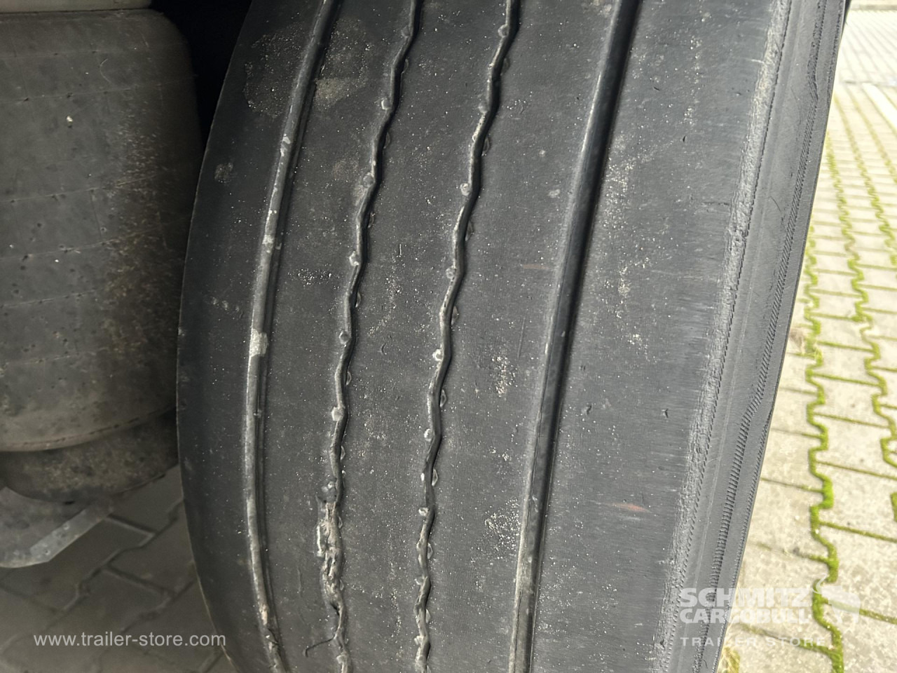 SCHMITZ Reefer Standard Double deck - Isothermal semi-trailer: picture 4 SCHMITZ Reefer Standard Double deck - Isothermal semi-trailer: picture 4