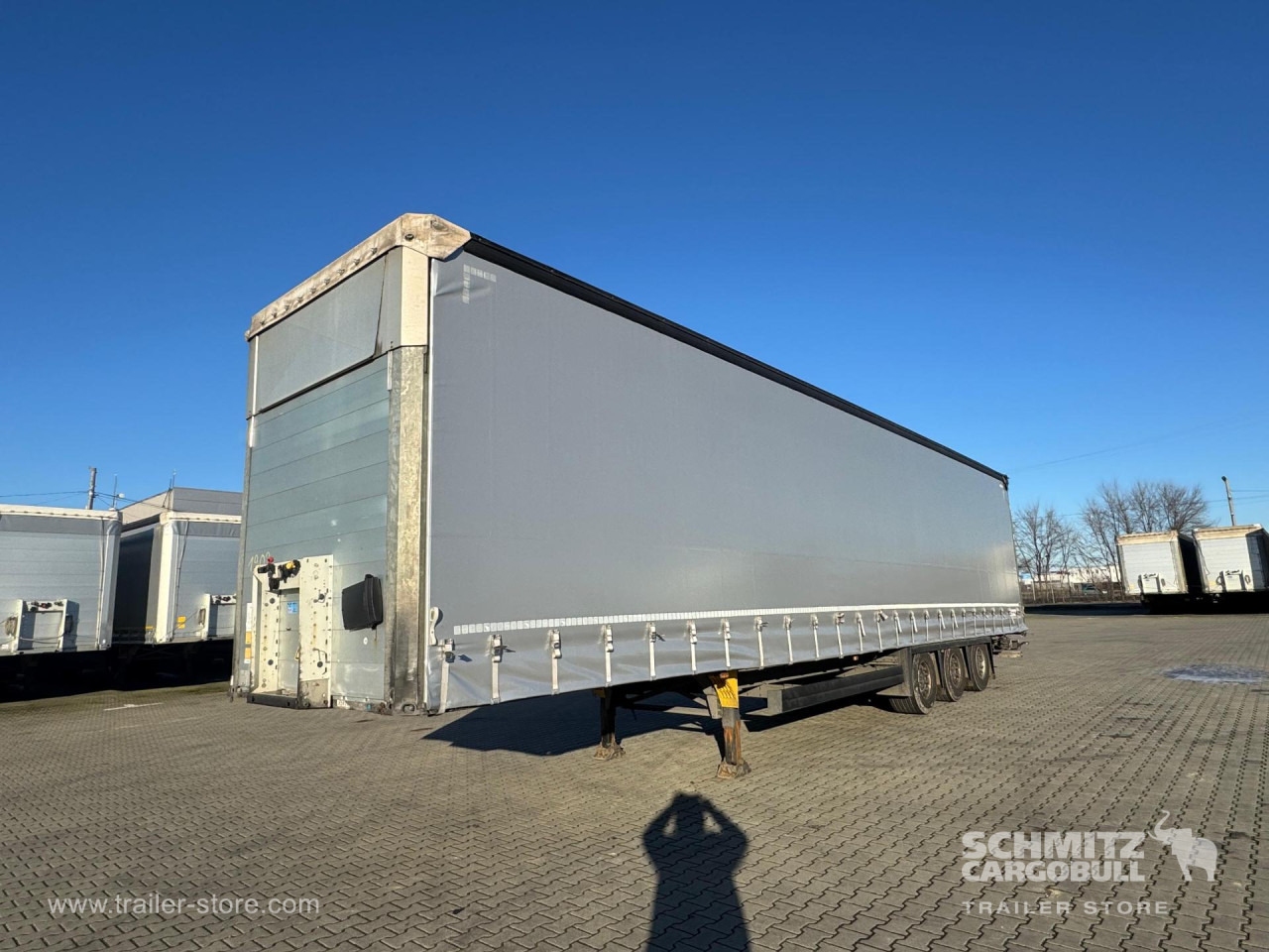 SCHMITZ Curtainsider Mega - Curtainsider semi-trailer: picture 4 SCHMITZ Curtainsider Mega - Curtainsider semi-trailer: picture 4