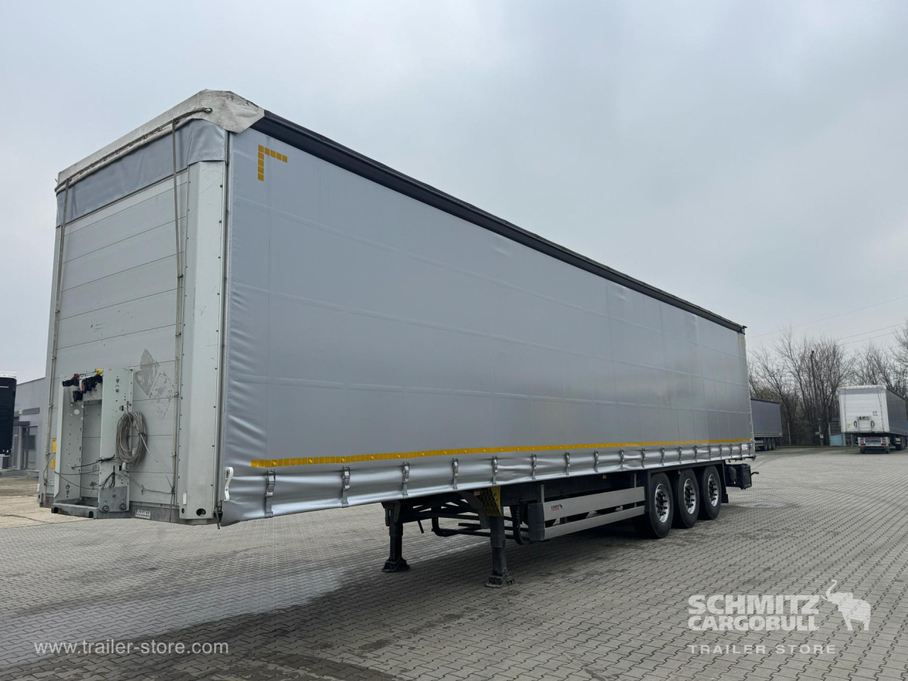 SCHMITZ Curtainsider Standard - Curtainsider semi-trailer: picture 4 SCHMITZ Curtainsider Standard - Curtainsider semi-trailer: picture 4