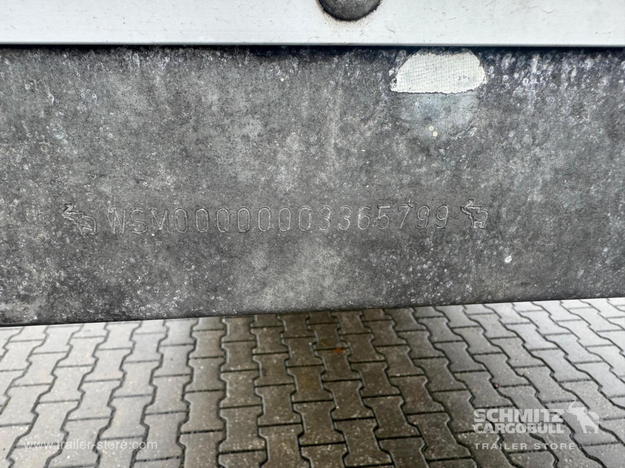 SCHMITZ Curtainsider Standard - Curtainsider semi-trailer: picture 3 SCHMITZ Curtainsider Standard - Curtainsider semi-trailer: picture 3